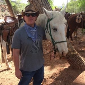 Meet your Posher, Clint